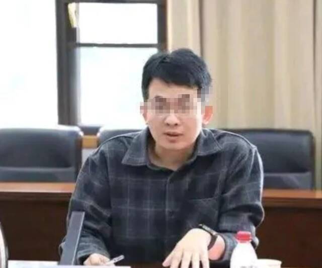 武大又踢铁板了！男博导“被保护”，小三女教授不是开除那么简单